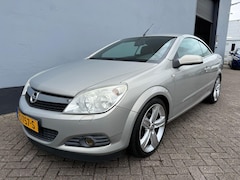 Opel Astra TwinTop - 1.8 Temptation Automaat - Lederen Interieur