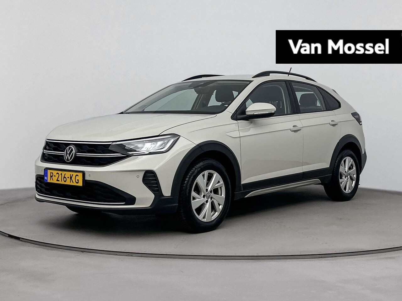 Volkswagen Taigo - 1.0 TSI Life | Apple carplay | Airco | 16 Inch Velgen | Cruise control | Parkeersensoren | - AutoWereld.nl