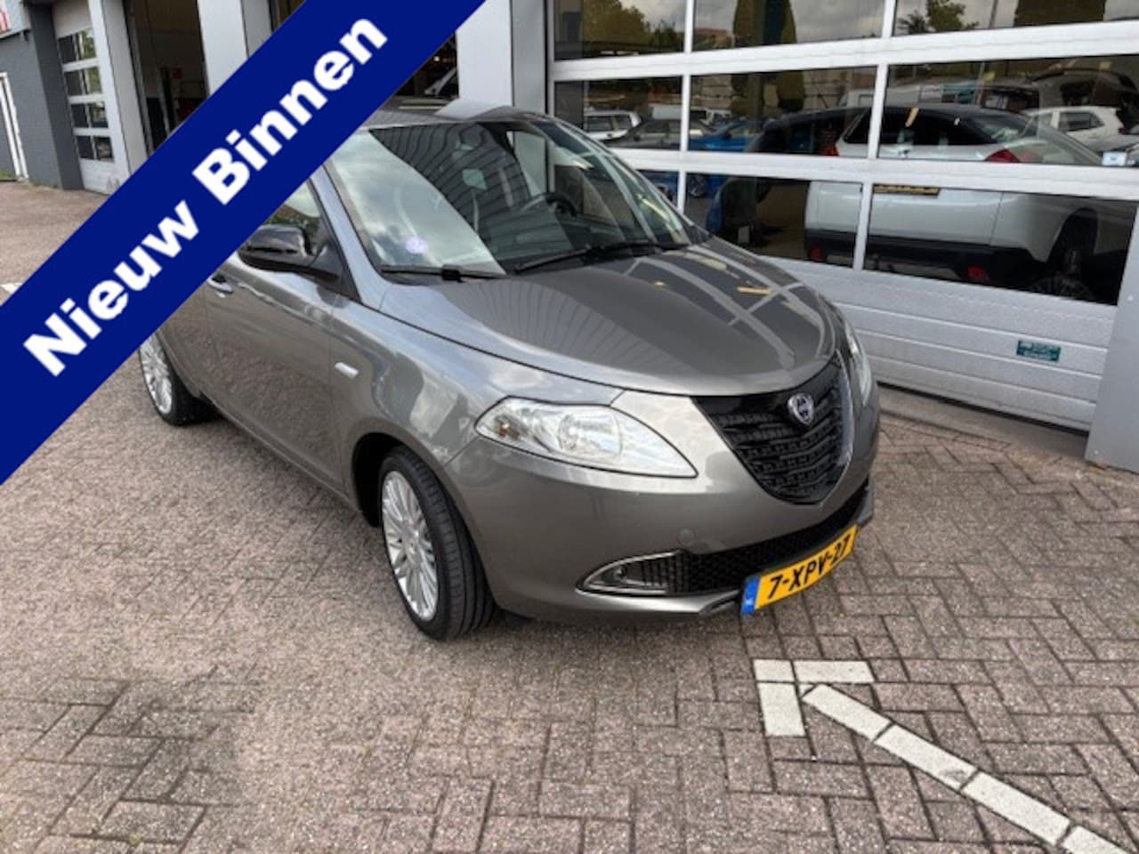 Lancia Y(psilon) - Ypsilon 0.9 TwinAir Elefantino - AutoWereld.nl