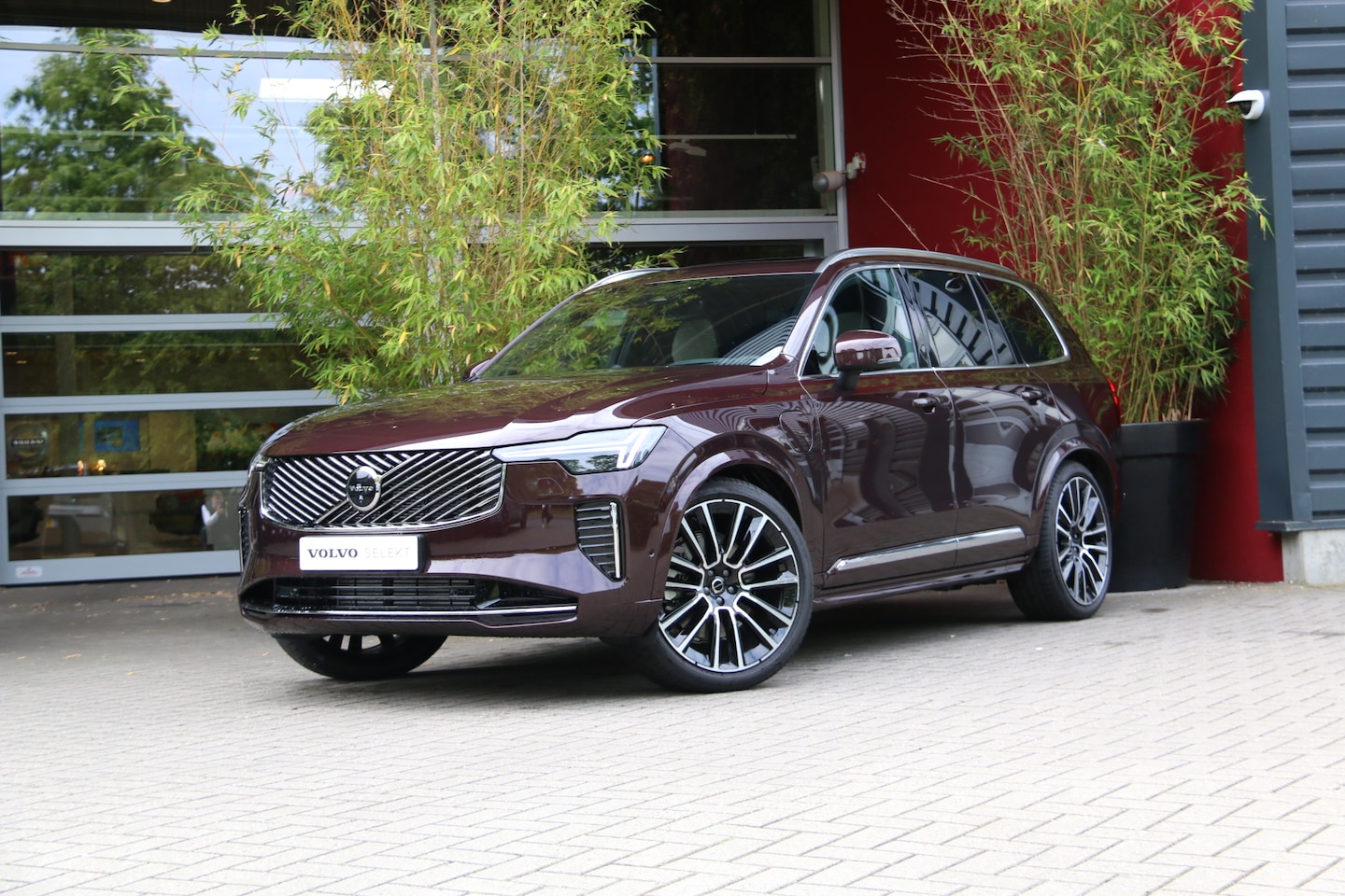 Volvo XC90 - 2.0 T8 Plug-in hybrid AWD Ultra Bright | Facelift | Luchtvering | Bowers&Wilkins | Trekhaa - AutoWereld.nl