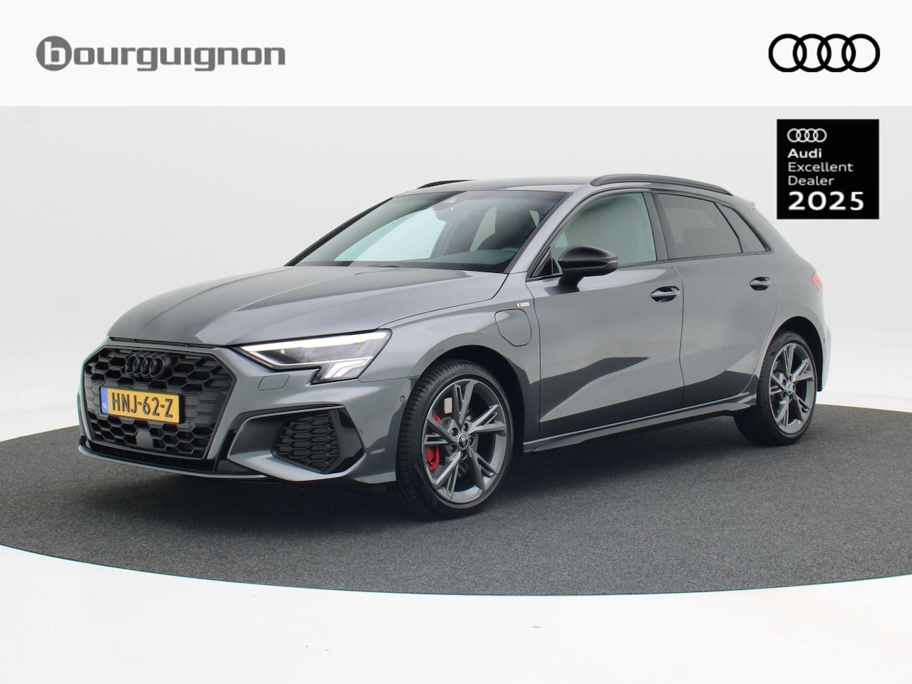 Audi A3 Sportback - 45 TFSi 245 Pk e Automaat S-Line Competition | Full LED | Trekhaak | Zwart Optiek | Privac - AutoWereld.nl