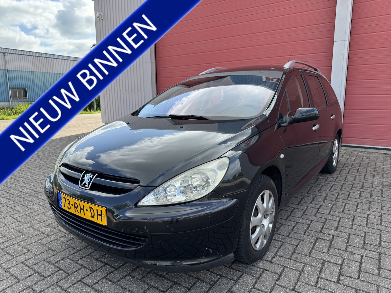 Peugeot 307 SW - 1.6 16V Premium 7 PERS . NW. APK 17-7-2026 TREKHAAK. PANODAK. - AutoWereld.nl