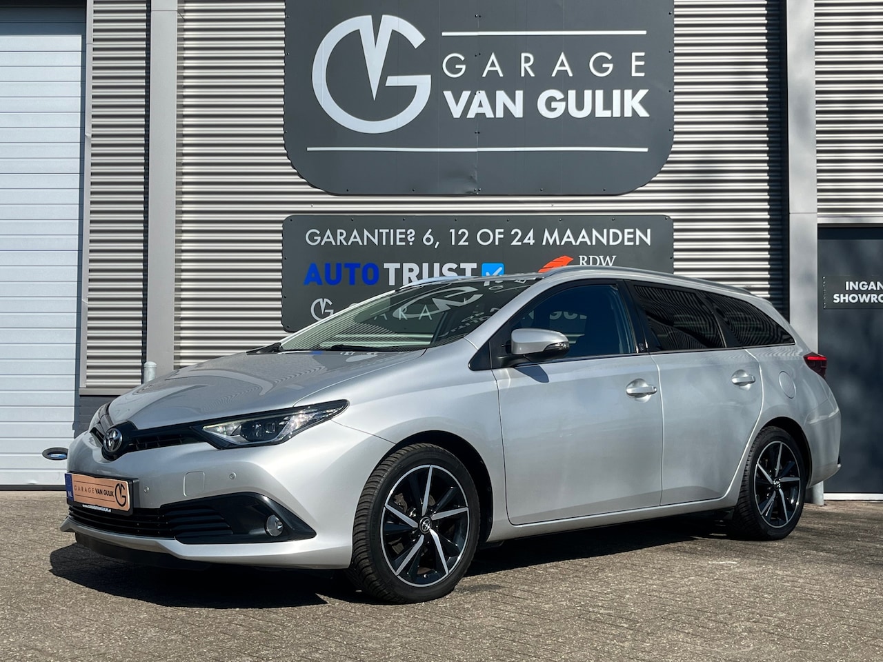 Toyota Auris Touring Sports - 1.2T 116PK Automaat,Trekhaak,Navi,Clima,Cruise,Isofix,Stoelverw,Camera,PdcV+A,KeylessEntry - AutoWereld.nl