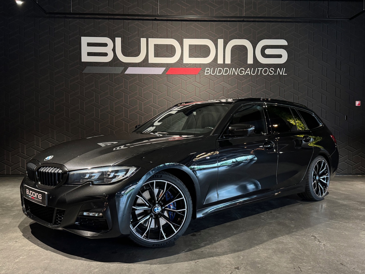 BMW 3-serie Touring - 330i Exe Edition | M-Sport | Pano | 258pk - AutoWereld.nl