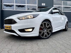 Ford Focus - 1.0 ST-LINE *RS 18”LMV*CRUISE*NAVI*TREKHAAK*ECC*PDC*CRUISE