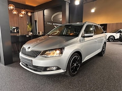 Skoda Fabia Combi - 1.2 TSI JOY Soelverwarming/Elektrieche pakket/PDC/Cruise