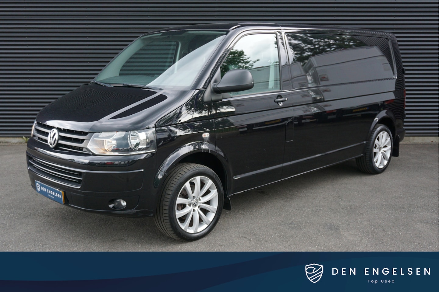Volkswagen Transporter - 28 | 140 PK DSG | L2H1 | Airco | Cruise | Navi | Trekhaak - AutoWereld.nl