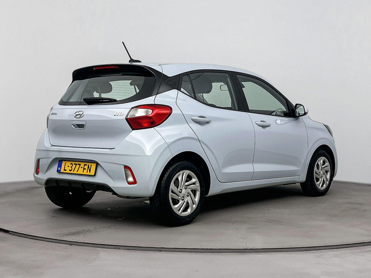 Hyundai i10 - 1.0 Comfort Smart | Navigatie | Camera | Apple Carplay | Cruise control | - AutoWereld.nl