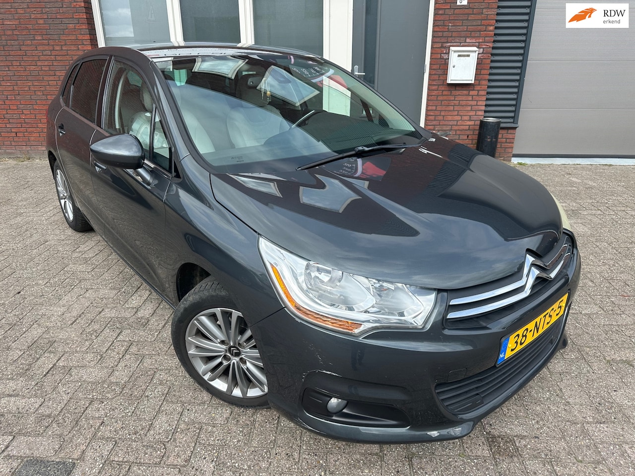 Citroën C4 - 1.6 VTi Tendance / Navi / PDC / Cruise / Clima / NAP - AutoWereld.nl