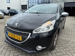 Peugeot 208 - 1.2 VTi Style Bj 2014 Exportprice EX BPM