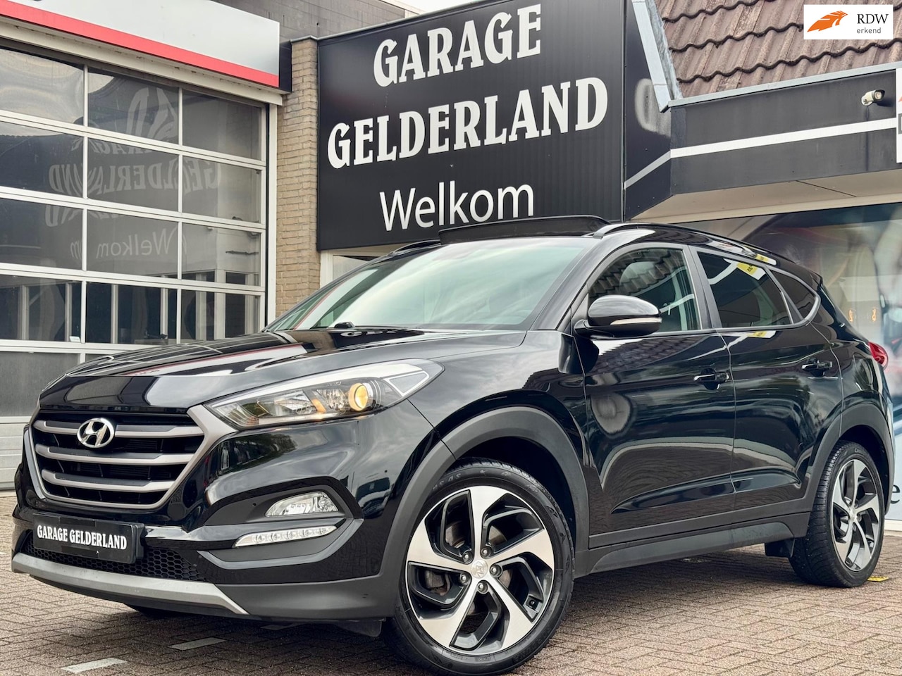 Hyundai Tucson - 1.6 177PK | Pano | Navi | Xenon | Full-Led | Volleder | Cruise | Climate | Full-Option's! - AutoWereld.nl