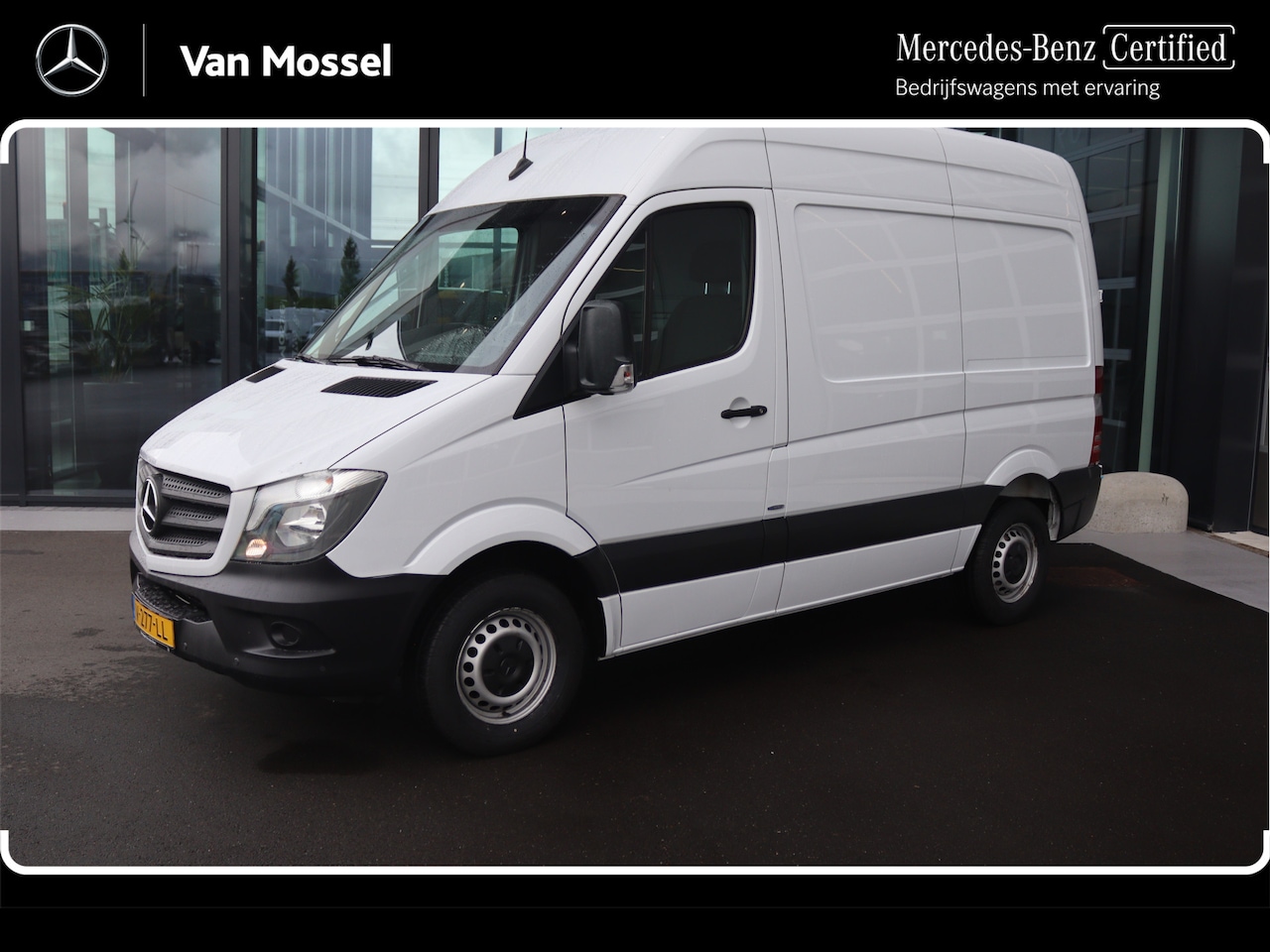 Mercedes-Benz Sprinter - 211 CDI Aut. L1H2 |NAVI/AIRCO/CAMERA/CRUISE CONTROL . - AutoWereld.nl