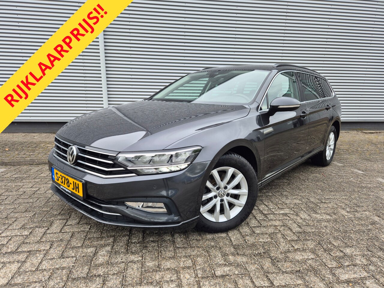 Volkswagen Passat Variant - 1.5 TSI Comfort Business Automaat, airco,cruise,navigatie,trekhaak,parkeersensoren, - AutoWereld.nl