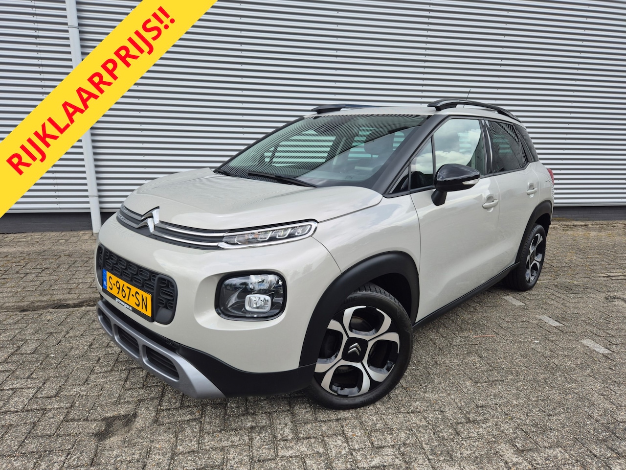 Citroën C3 Aircross - 1.2 PureTech S&S Shine Automaat, airco,cruise,navigatie,parkeersensoren achter, - AutoWereld.nl