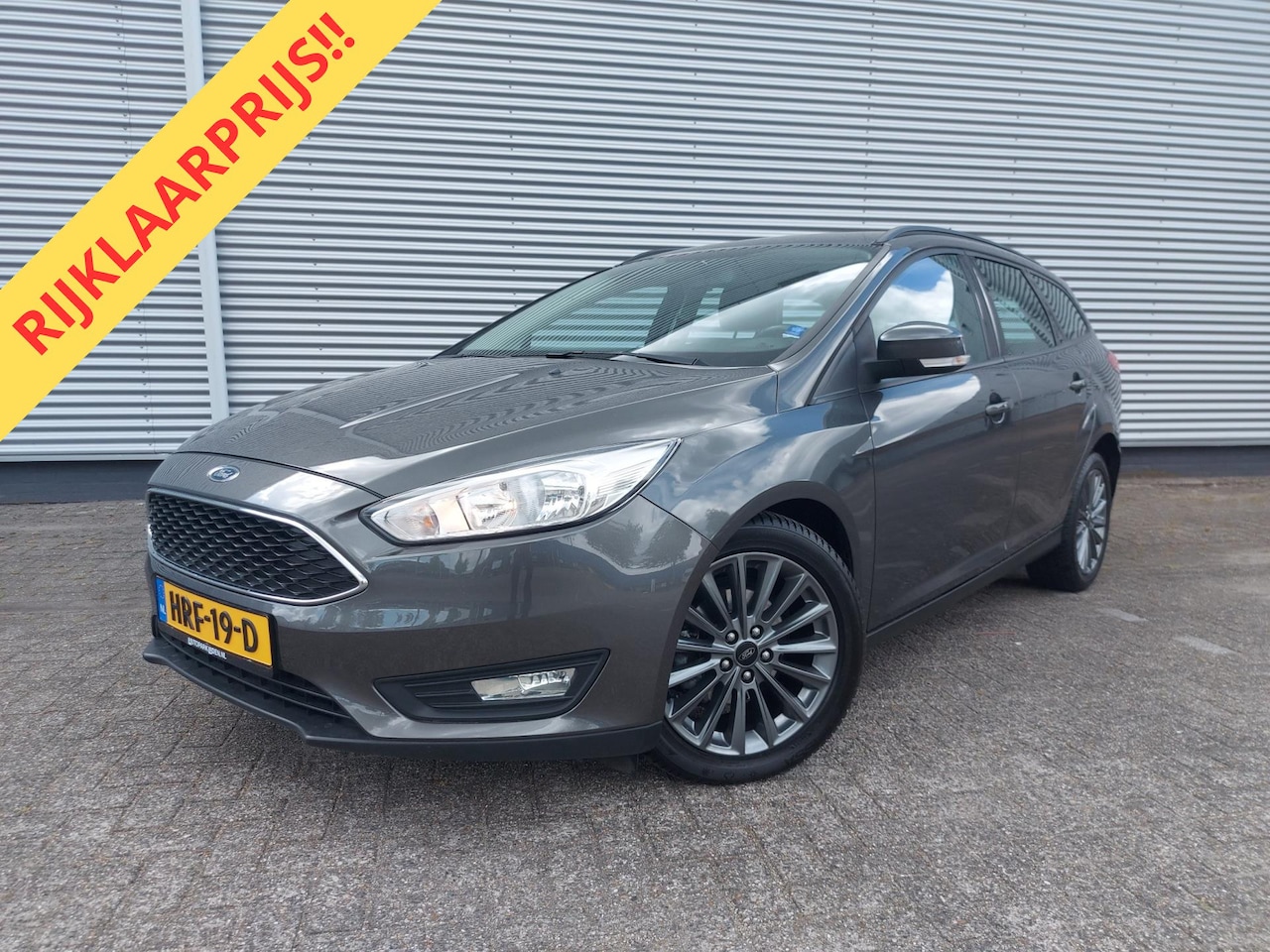 Ford Focus Wagon - 1.0 EcoBoost Trend Automaat,airco,cruise,navigatie,stoelverwarming, - AutoWereld.nl