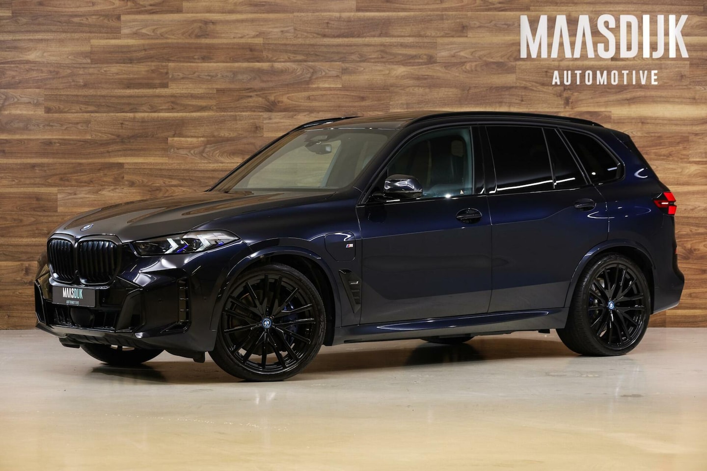 BMW X5 - xDrive50e M-Sport Pro|Skylounge|Massage|B&W|Ventilatie| - AutoWereld.nl