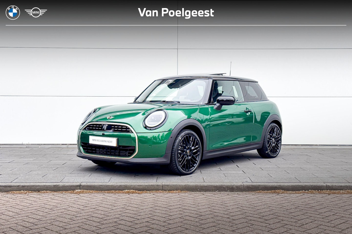MINI Cooper - 3-deurs C Favoured Trim | Pakket L - AutoWereld.nl