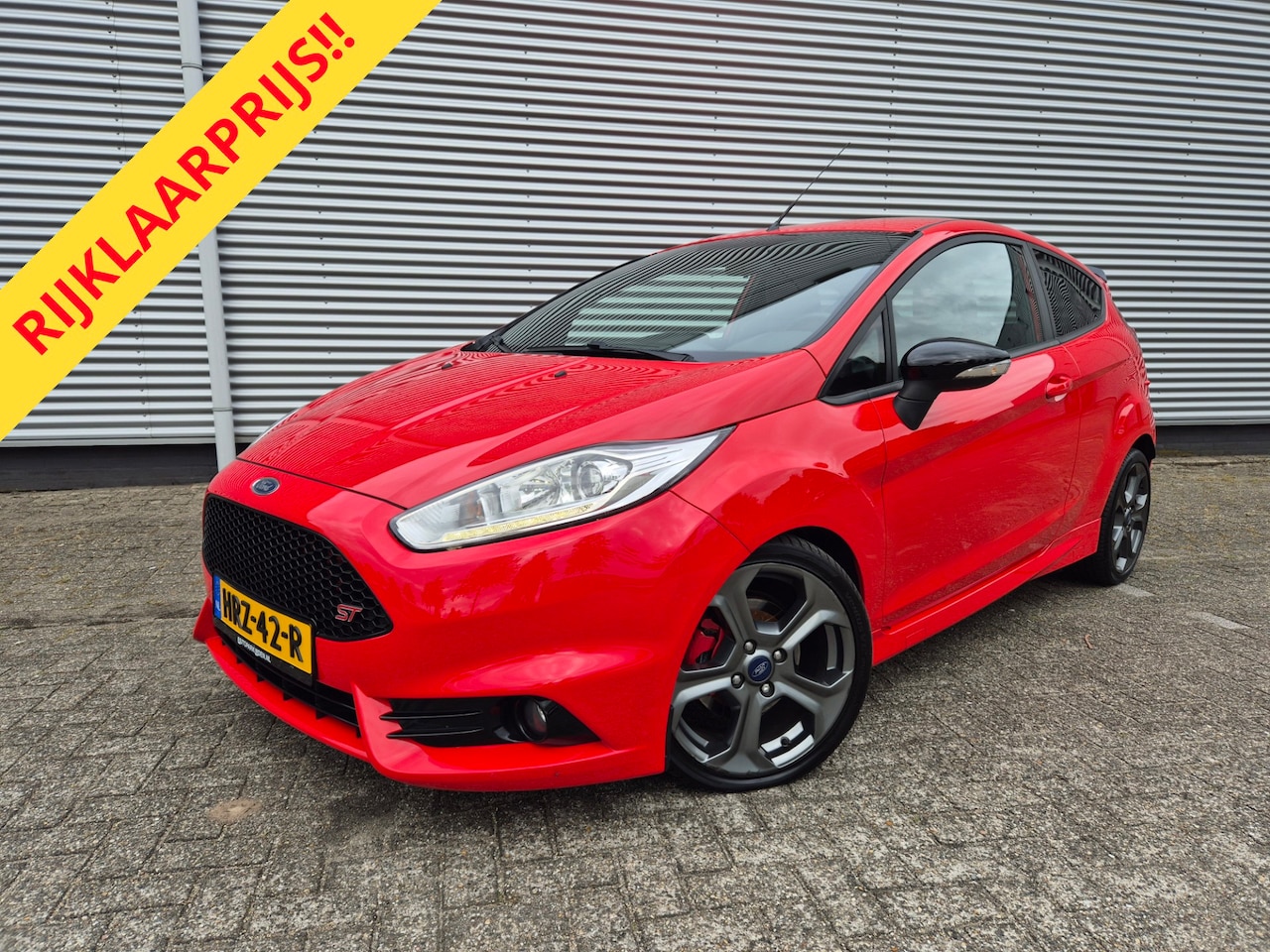 Ford Fiesta - 1.6 ST2 1.6 ST2,airco,cruise,navigatie/camera,stoelverwarming,recaro stoelen, - AutoWereld.nl