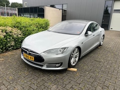 Tesla Model S - 2014 * 85 Base * FREE SUPERCHARGE * EXPORT & HANDEL