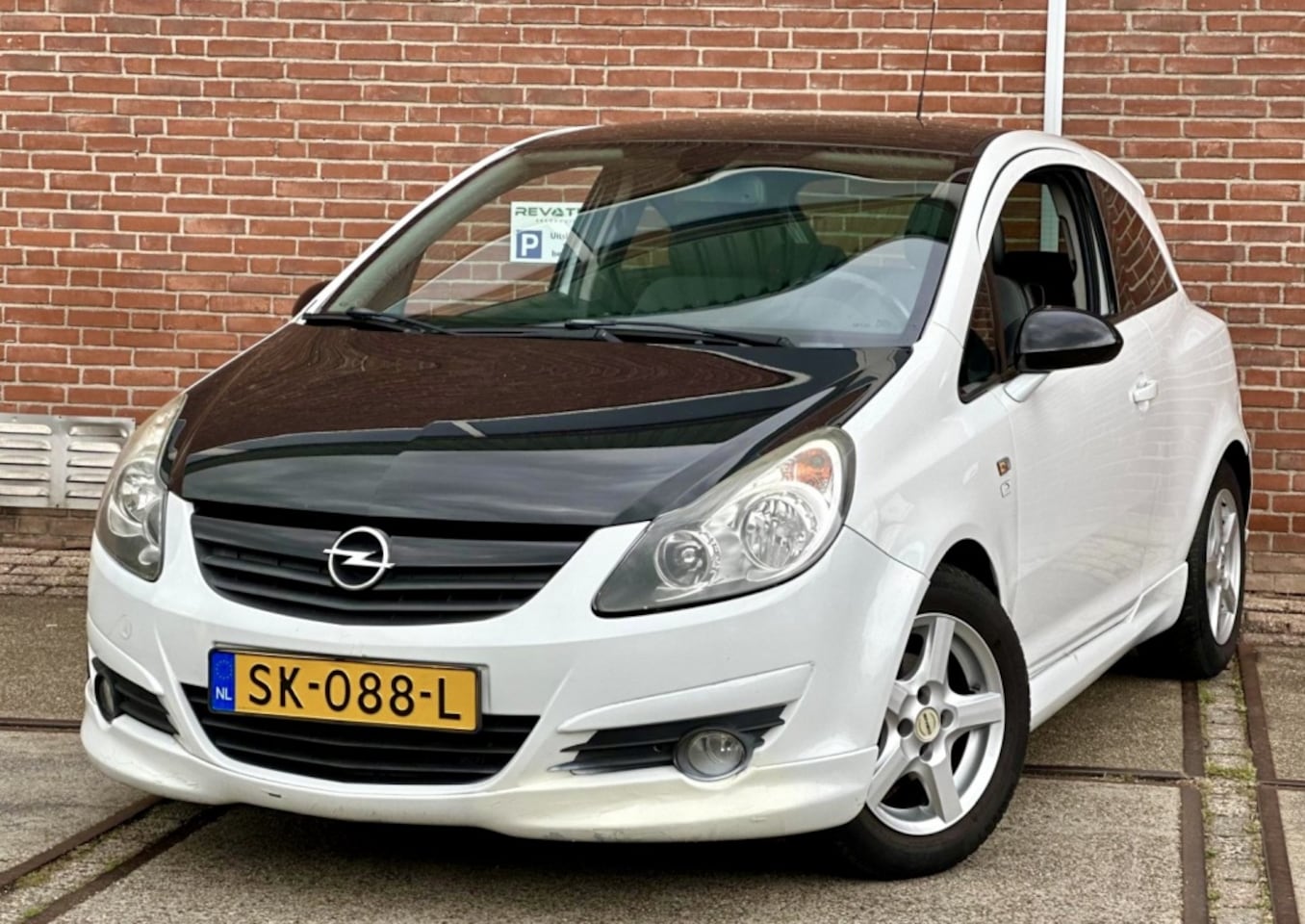 Opel Corsa - 1.4-16V Sport 1.4-16V Sport - AutoWereld.nl