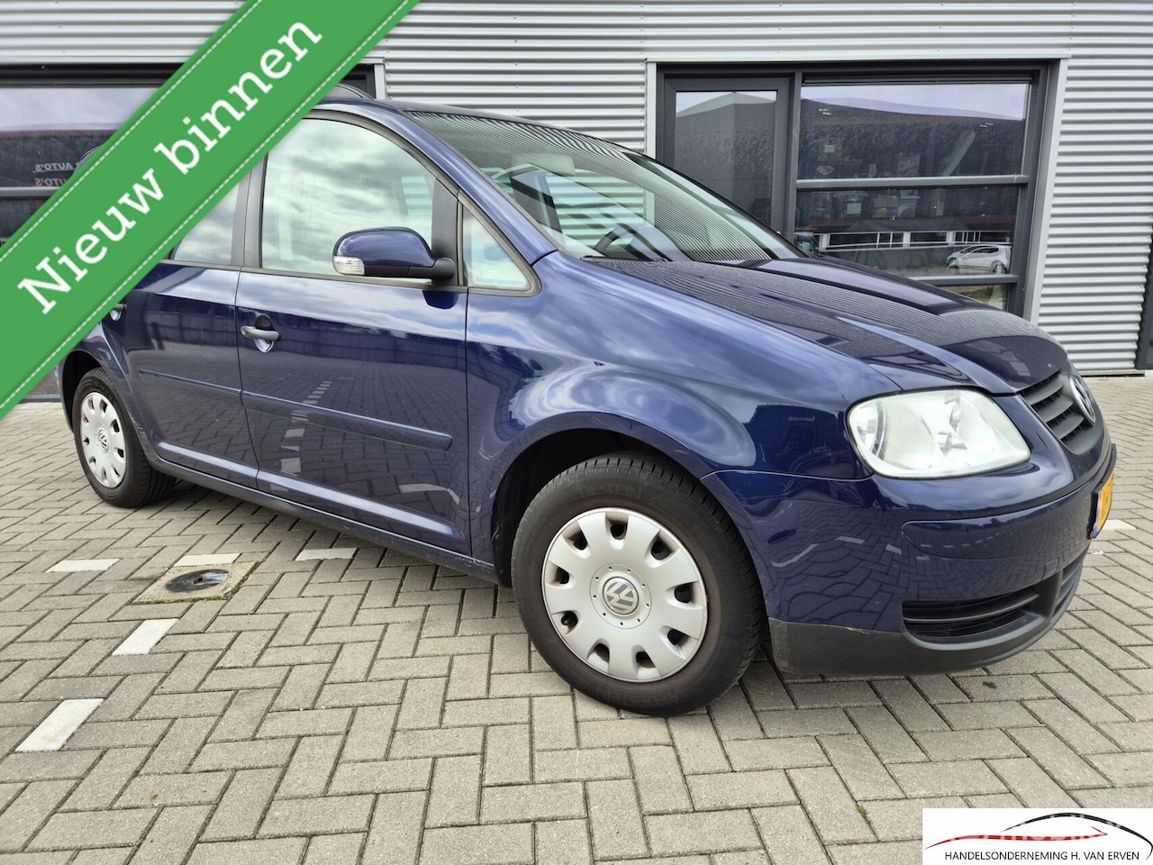 Volkswagen Touran - 1.6-16V FSI Business 1.6-16V FSI Business - AutoWereld.nl