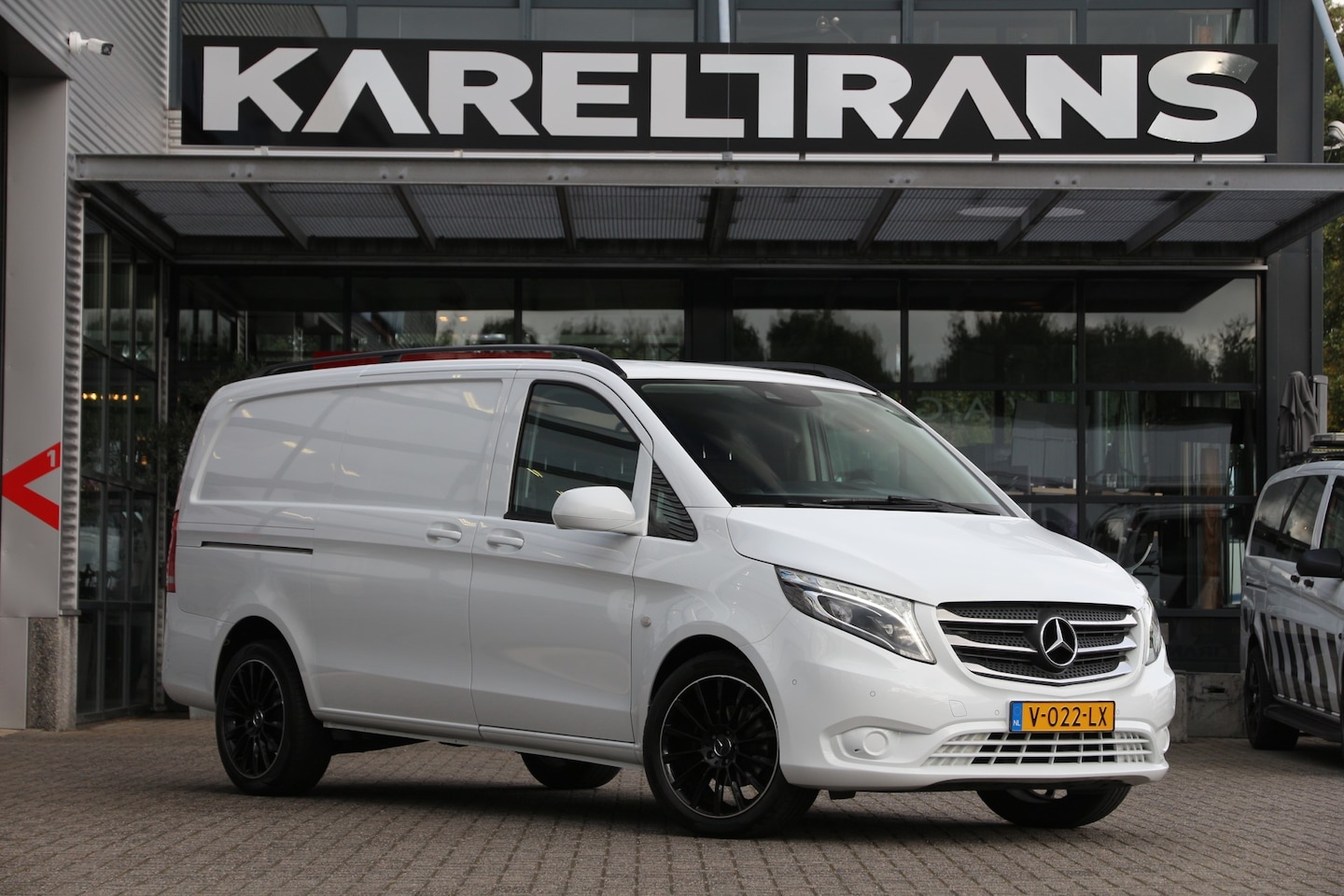 Mercedes-Benz Vito - 114 CDI | Aut. | L2H1 | LED | Camera | Cruise | Airco.. - AutoWereld.nl