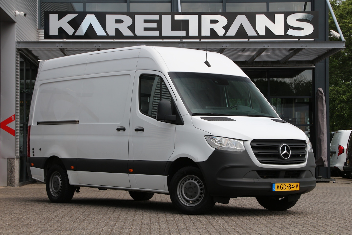 Mercedes-Benz Sprinter - 311 CDI | Aut. | Laadklep | Mbux | Navi | Camera | Clima.. - AutoWereld.nl