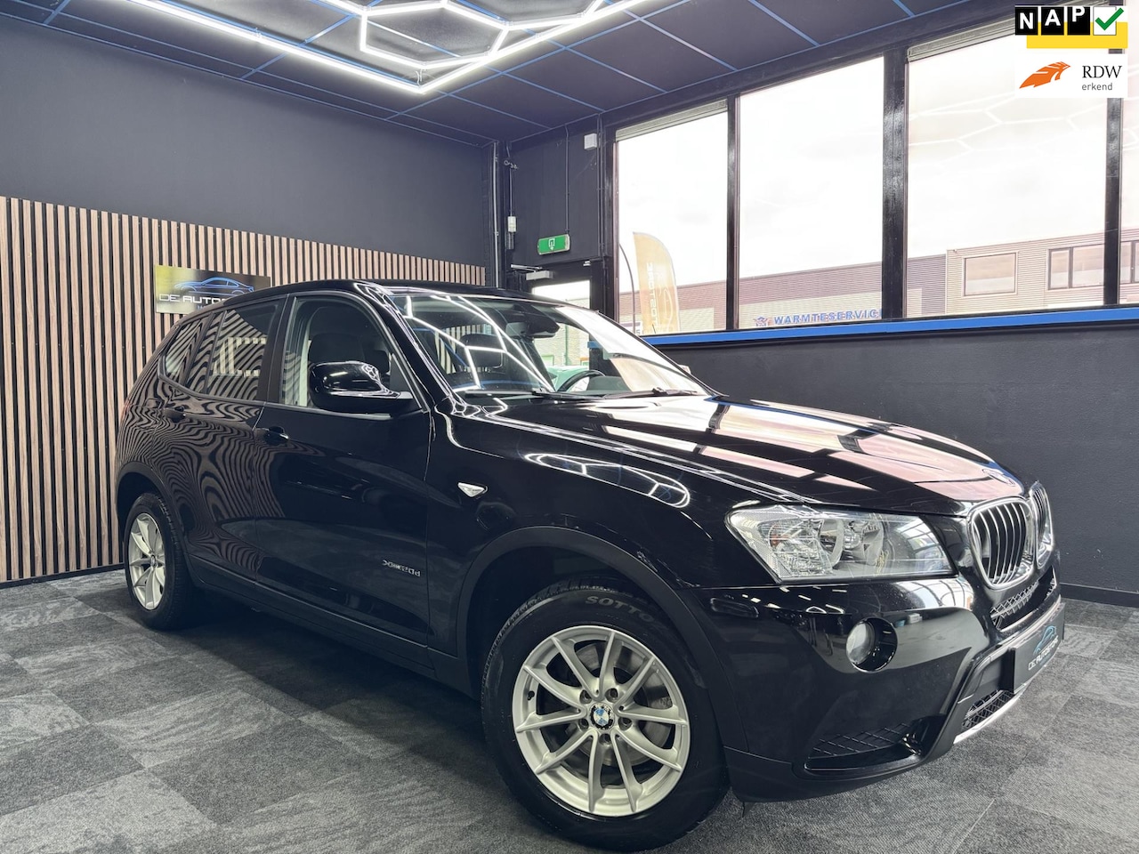 BMW X3 - XDrive20d 1e Eig Compleet Bmw onderhouden Airco Elec Trekhaak Zeer Mooie Auto!! - AutoWereld.nl