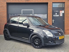 Suzuki Swift - 1.3 Bandit 17" Keyless Airco Sportstoelen