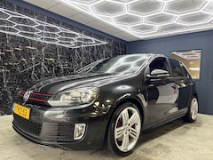 Volkswagen Golf - 2.0 GTI