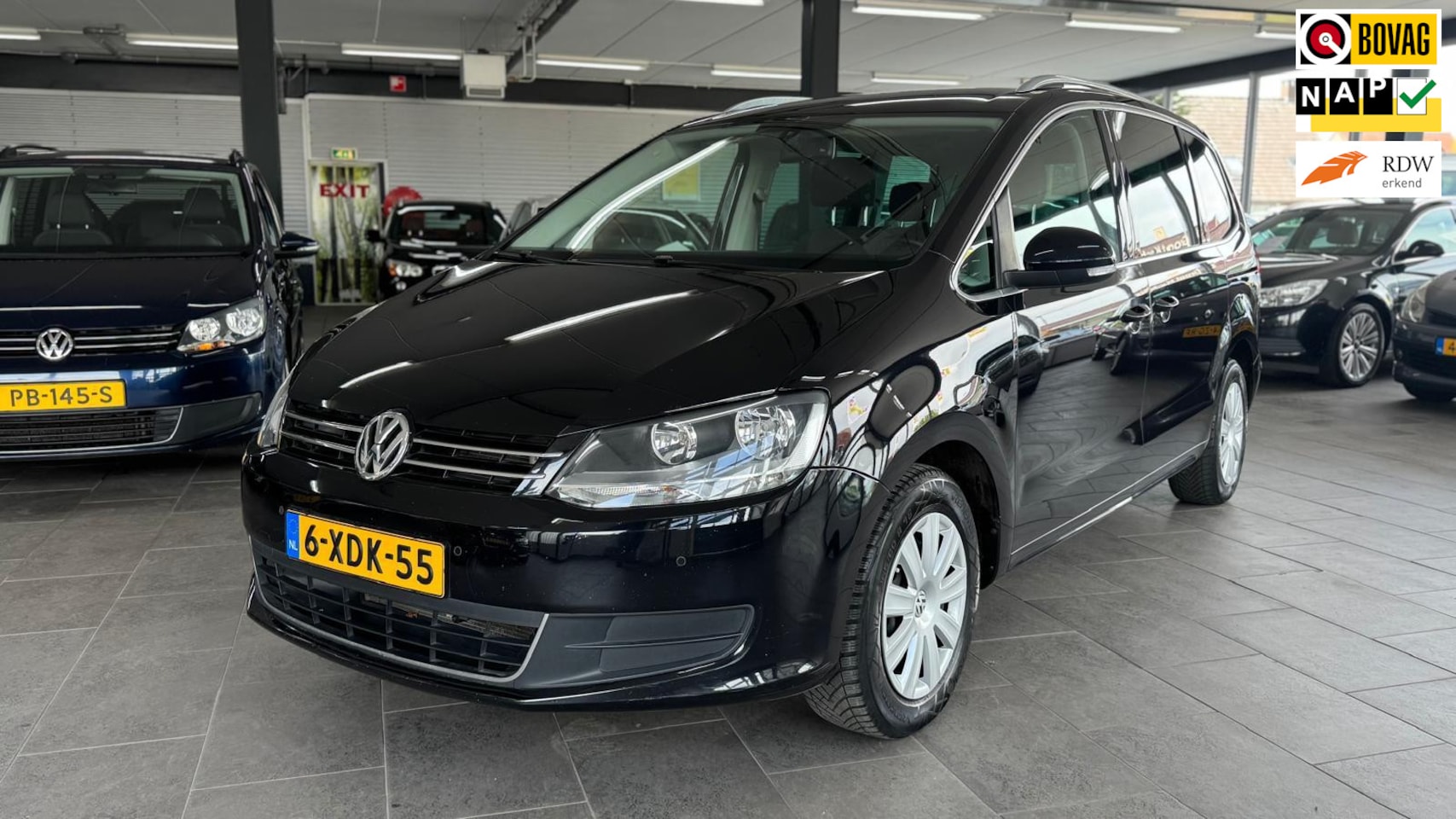Volkswagen Sharan - 2.0 TDI Comfortline 7p. Navigatie clima cruise controle elektrische pakket parkeersensoren - AutoWereld.nl