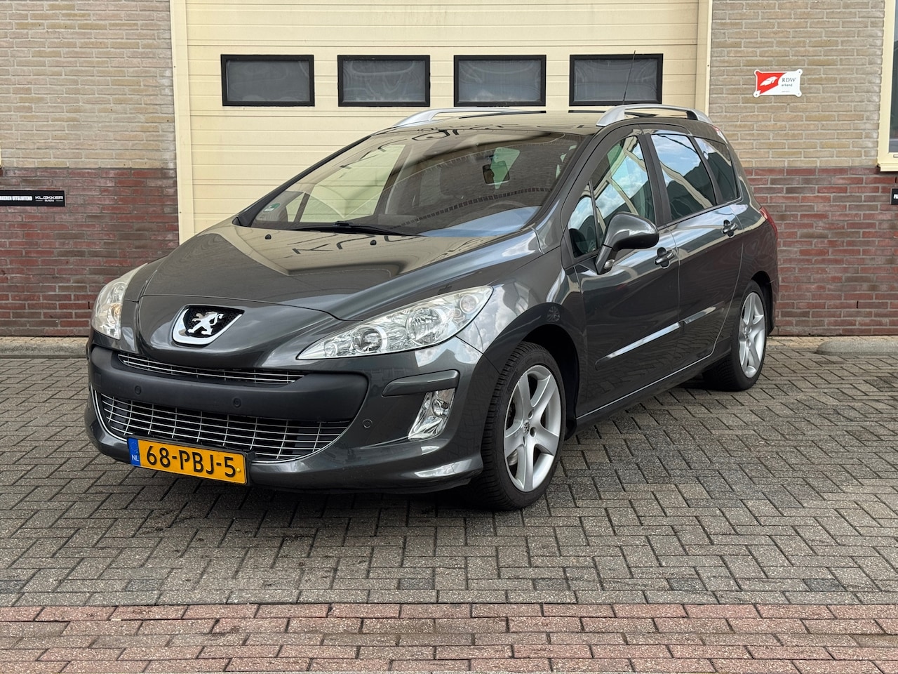 Peugeot 308 SW - 1.6 THP Signature Pano | Navi | Clima | Cruise - AutoWereld.nl