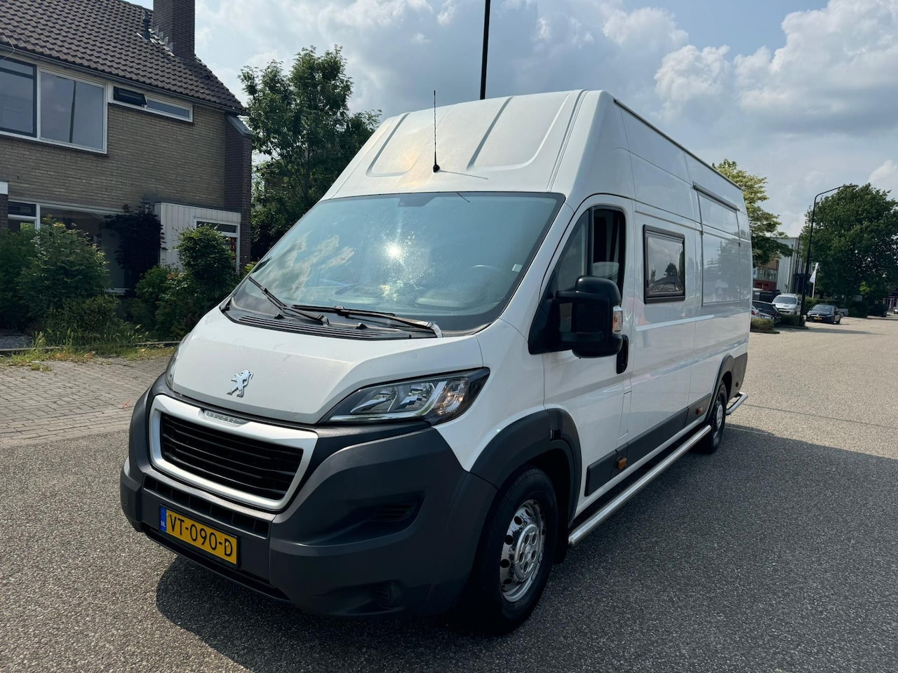Peugeot Boxer - 435 2.2 HDI L4H3 XR 435 2.2 HDI L4H3 XR - AutoWereld.nl
