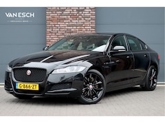 Jaguar XF - 2.0t 250 PK Chequered Flag Aut8 | Stoelverwarming | Keyless Entry | Camera | DAB | Leder |