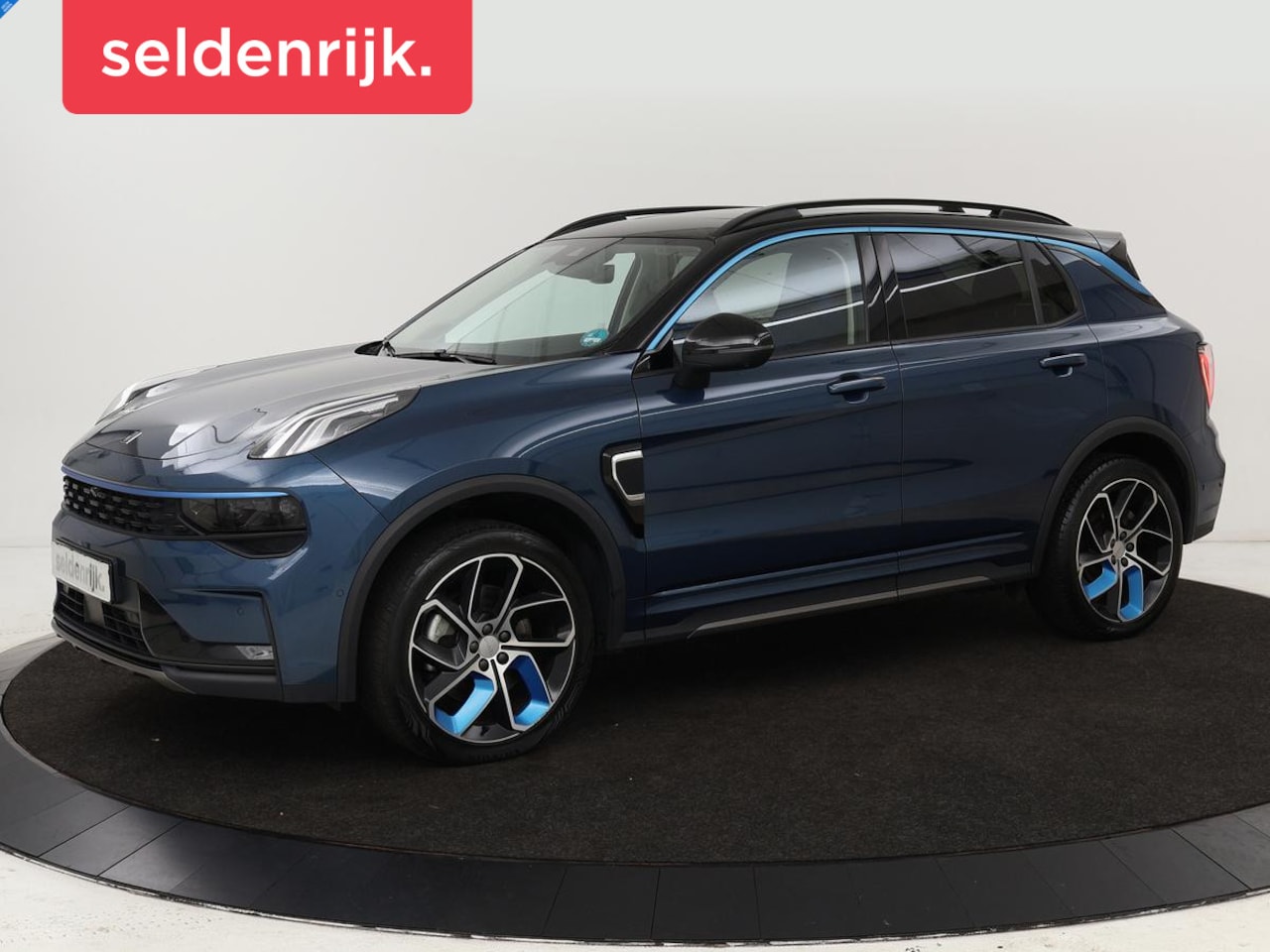 Lynk & Co 01 - 1.5 Plug In | Panoramadak | Infinity by Harman | 360 camera | Adaptive cruise | Stoelverwa - AutoWereld.nl