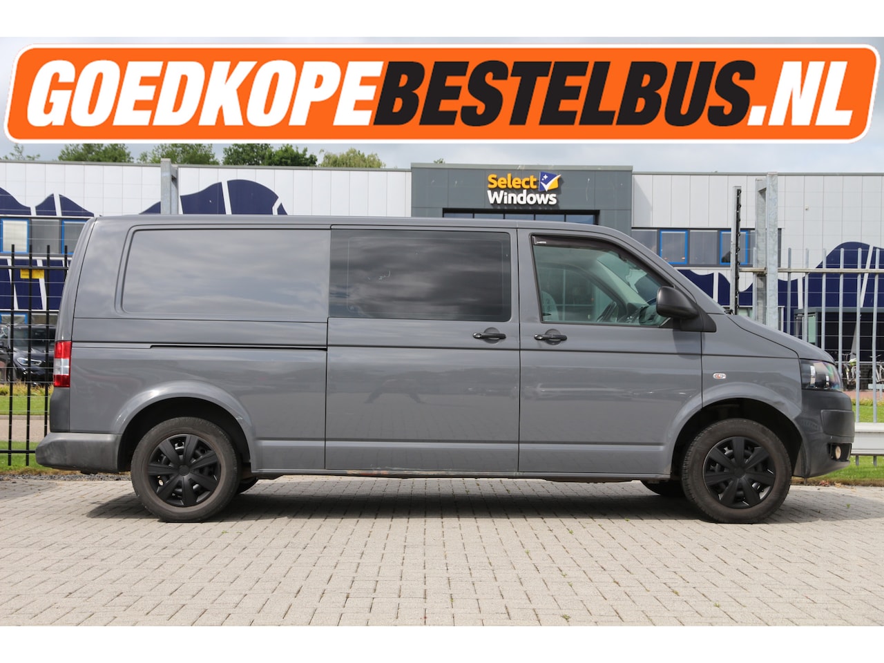 Volkswagen Transporter - 2.0 TDI 115PK * L2H1 * Trekhaak * Cruise * Airco.. - AutoWereld.nl