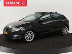 Seat Leon - 1.4 TSI FR Dynamic | Panoramadak | Stoelverwarming | Trekhaak | Leder/Alcantara | Navigati