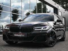 BMW 5-serie Touring - 540d xDrive 340pk M-Sportpakket Head-Up Laser-Led Comf-Zetels Keyless