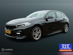 BMW 1-serie - 118i M Sport High Executive, Sportstoelen, Carplay, Pdc voor + achter, Stoelverwarming, Cr