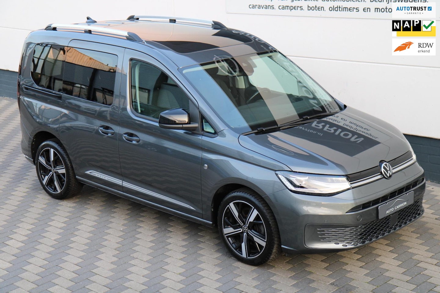 Volkswagen Caddy - 1.5 TSI DSG Pano Virtual LED Navi BTW !! - AutoWereld.nl