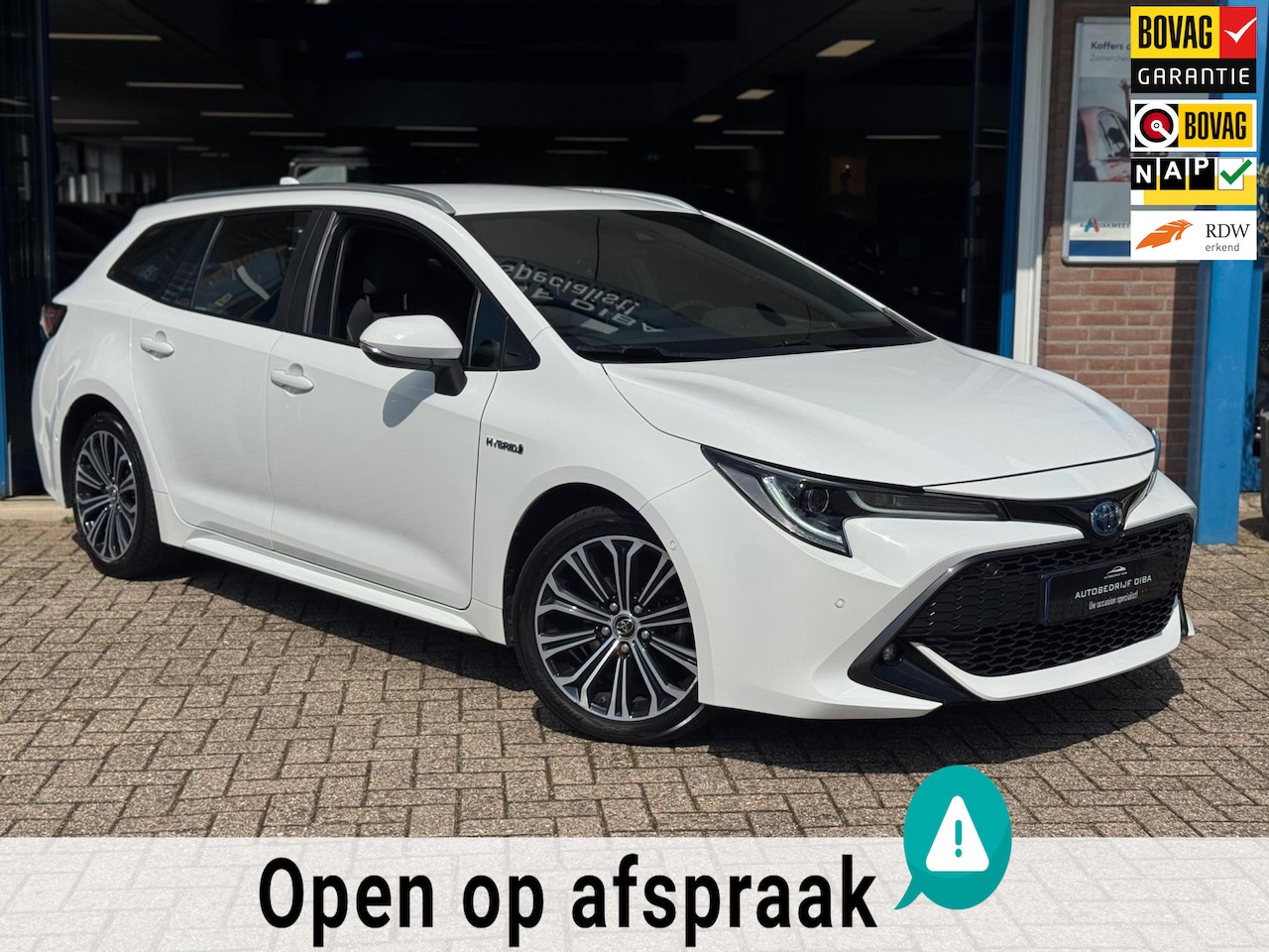 Toyota Corolla Touring Sports - 1.8 Hybrid 2019 AUT Trekh BTW! - AutoWereld.nl
