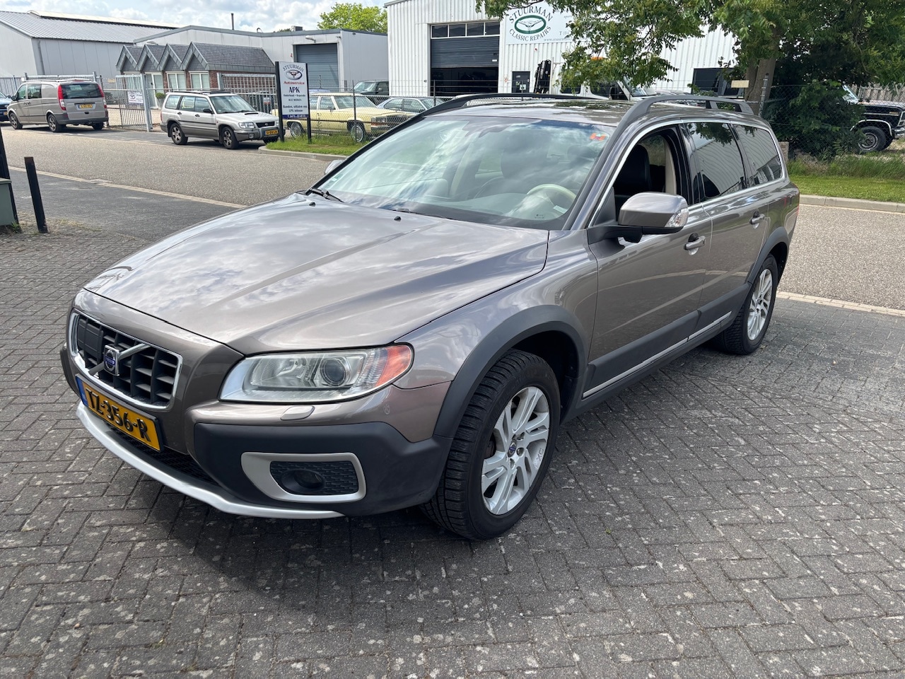 Volvo XC70 - 2.4 D5 Summum Super complete uitvoering - AutoWereld.nl