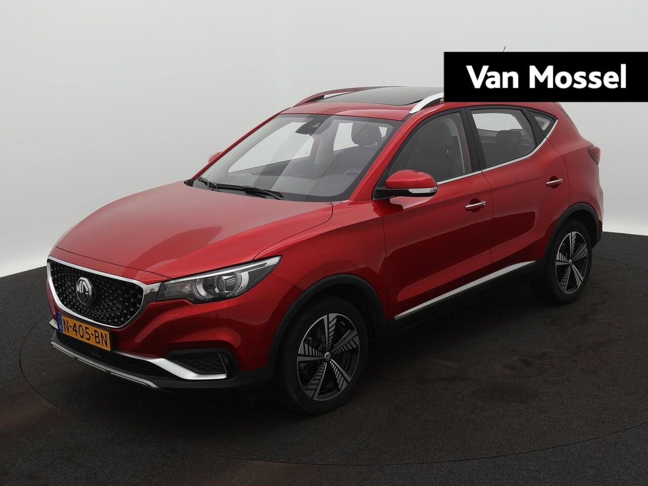 MG ZS - Luxury 45 kWh | Leder | Navi | Panoramadak | Camera | Apple CarPlay | Adaptive Cruise Cont - AutoWereld.nl
