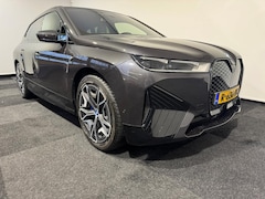 BMW iX - XDRIVE40 iX xDrive40 Excellence 5 22 inch velgen
