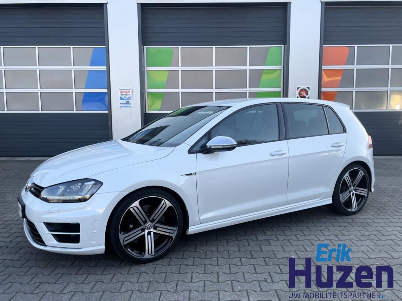 Volkswagen Golf - 2.0 R /4 Motion / 300 pk/ Uiterst goeie staat - AutoWereld.nl