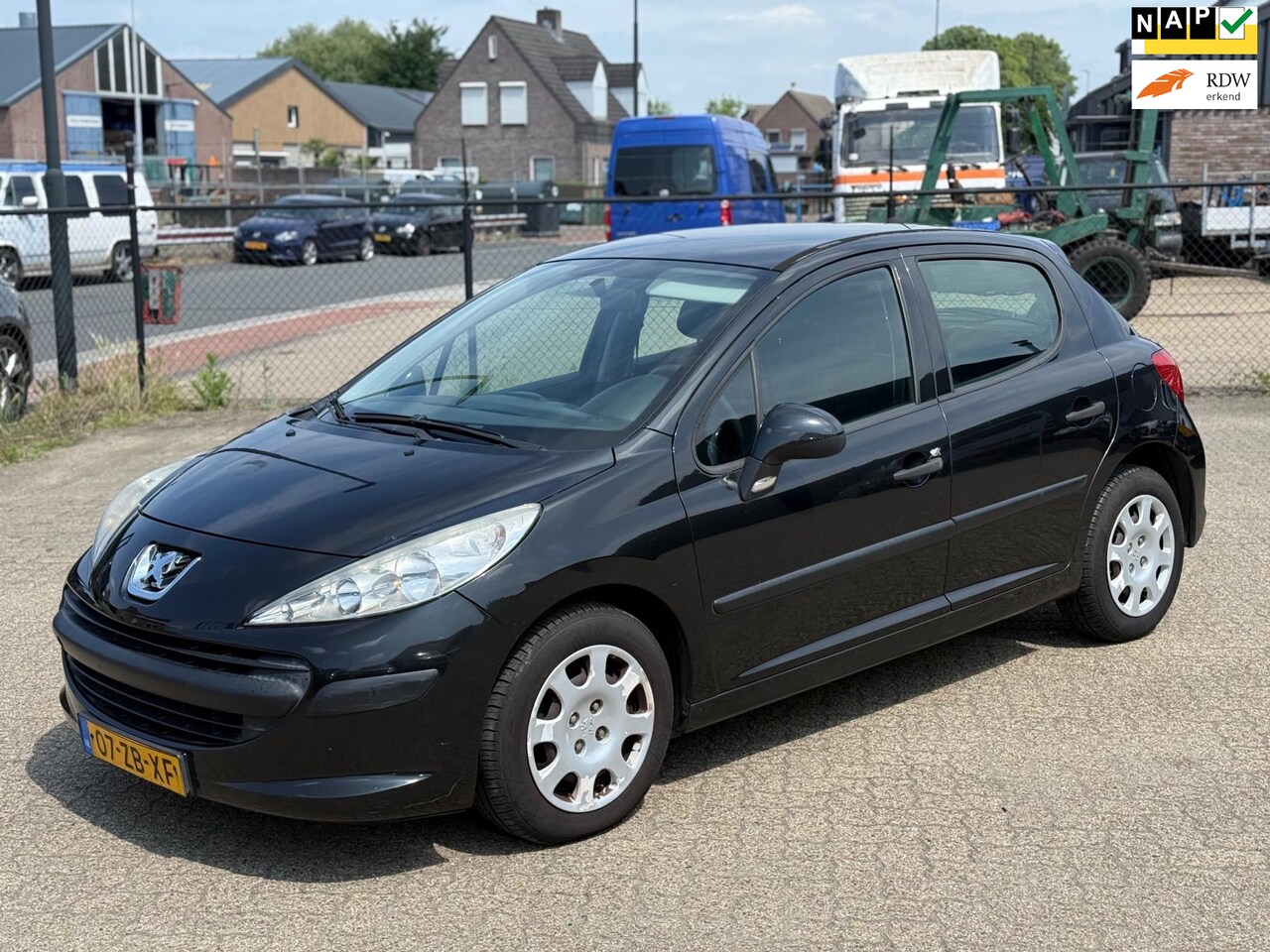 Peugeot 207 - 1.4 XR|Airco|5 deurs|Nieuwe apk - AutoWereld.nl