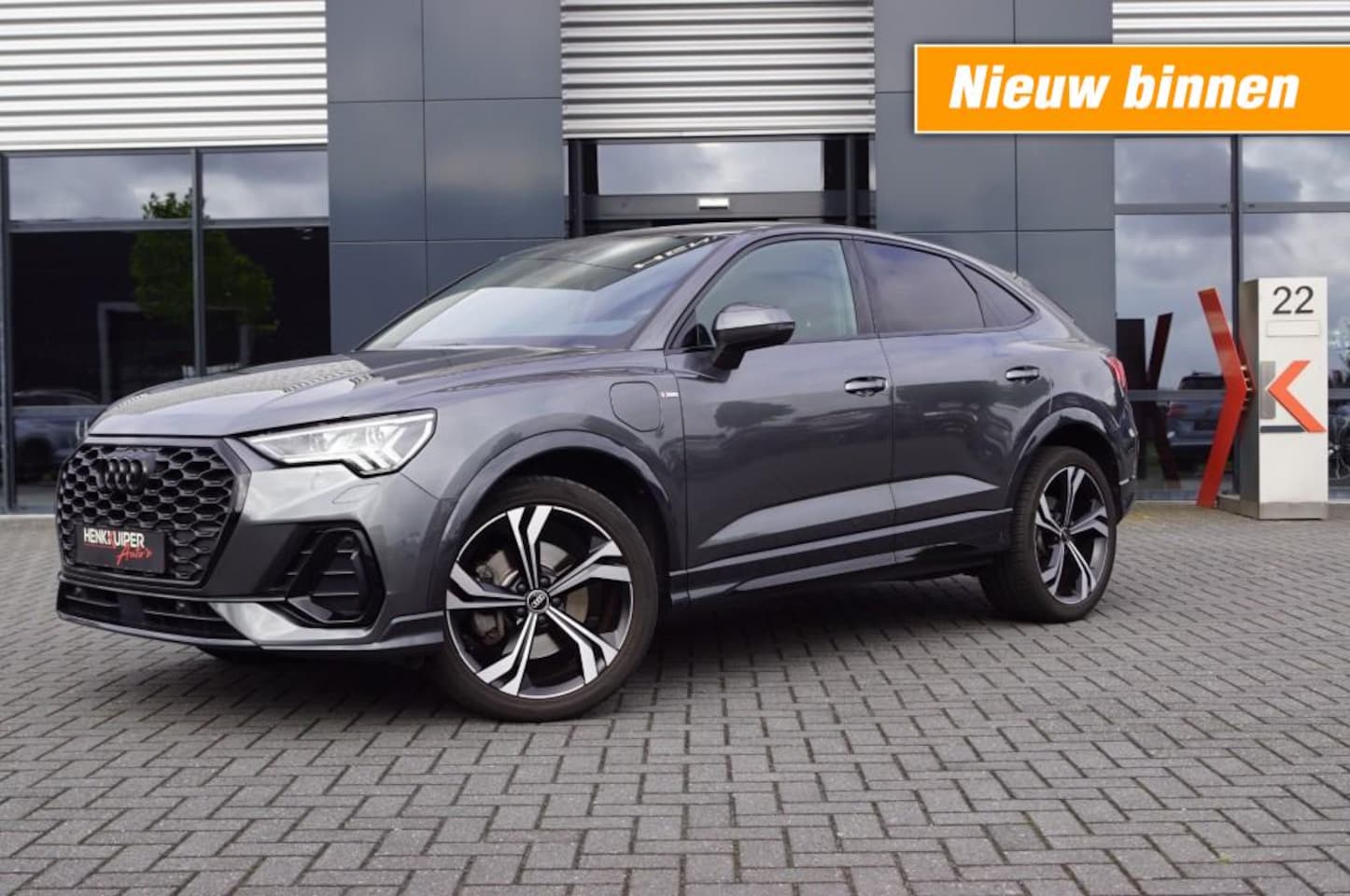 Audi Q3 Sportback - 45 TFSI-e S-Line /Trekhaak wegklb/ 20 Inch LM /Matrix LED/Camera/ACC - AutoWereld.nl