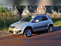 Suzuki SX4 - 1.6 Shogun met 4x4 "looks", airco en trekhaak
