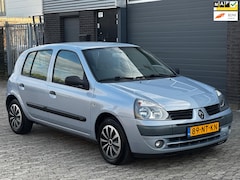 Renault Clio - 1.2-16V Privilège Comfort 5Deurs Nieuw APK