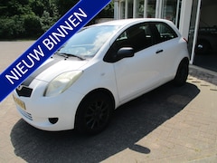 Toyota Yaris - 1.0 VVTi